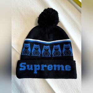 Supreme Owls Beanie from the Fall/Winter 2011 collection. Excellent condition